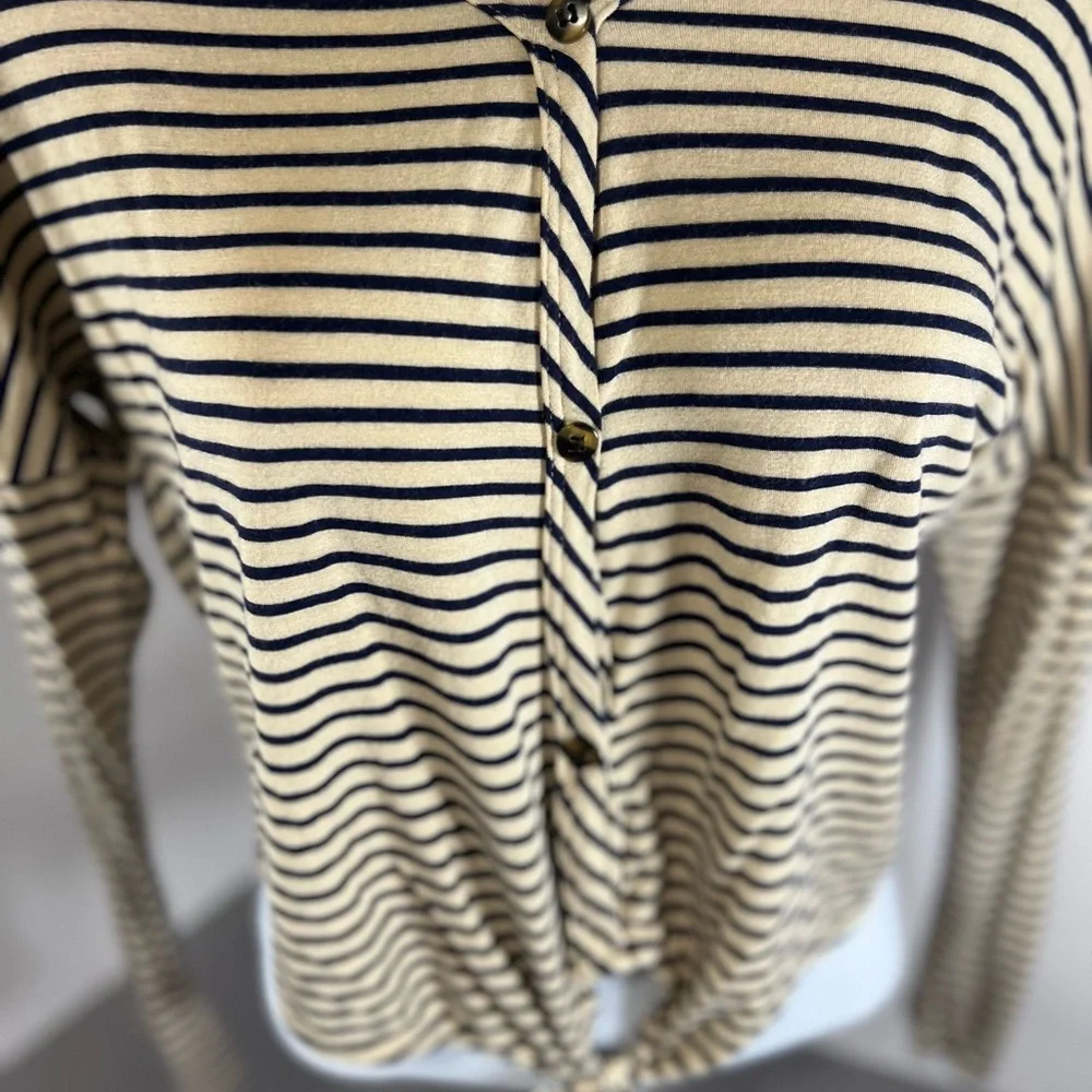 Pinc Cream And Black Stripped Woman’s Small Knot Button Up Top - Picture 2 of 8